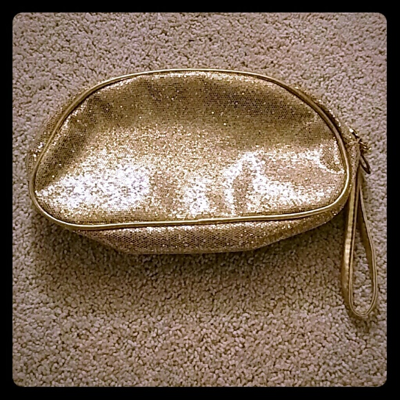 Handbags - Gold Glittery Wristlet